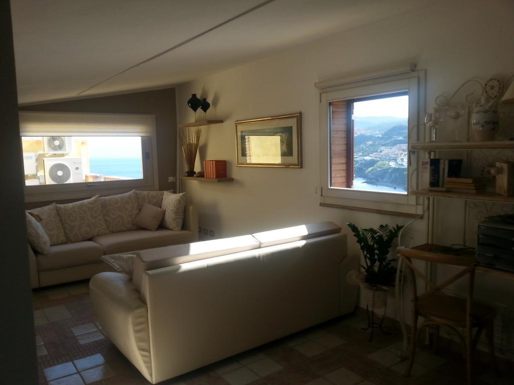 Appartamento Mansardato Anda&Torra Castelsardo Bagian luar foto