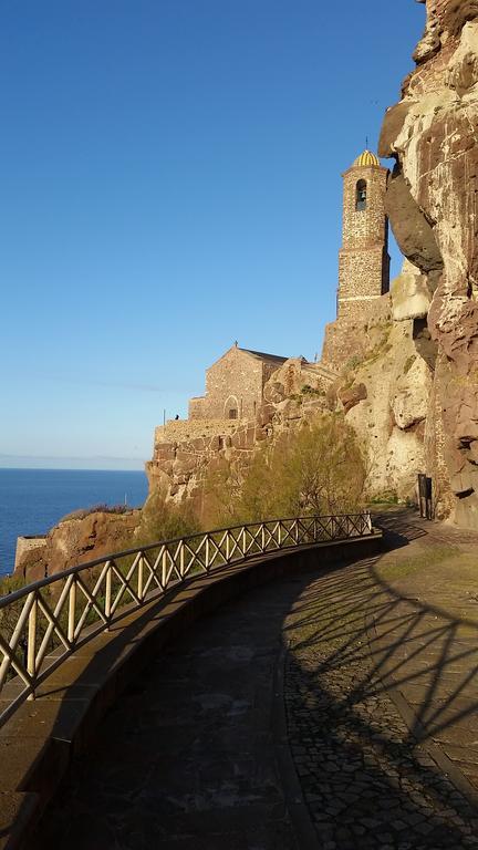 Appartamento Mansardato Anda&Torra Castelsardo Bagian luar foto