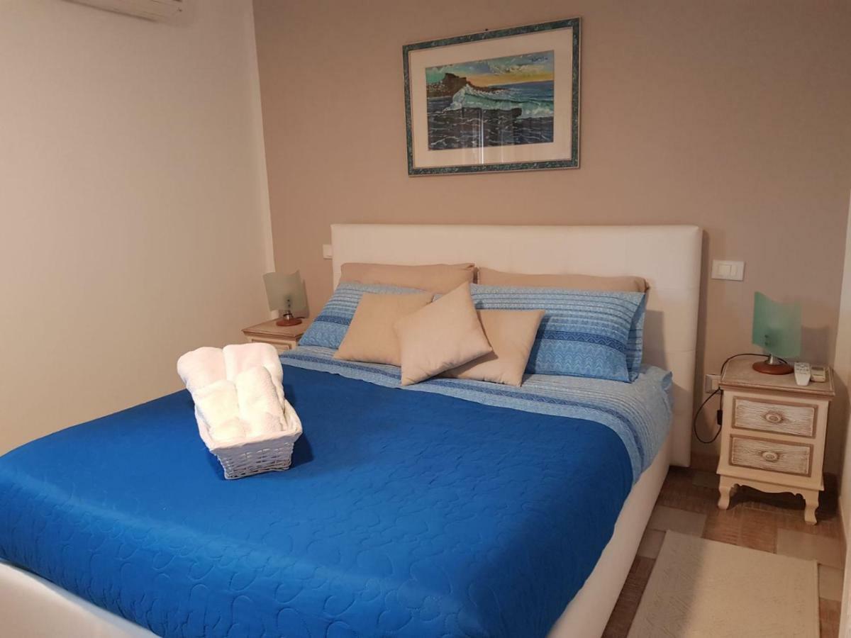 Appartamento Mansardato Anda&Torra Castelsardo Bagian luar foto